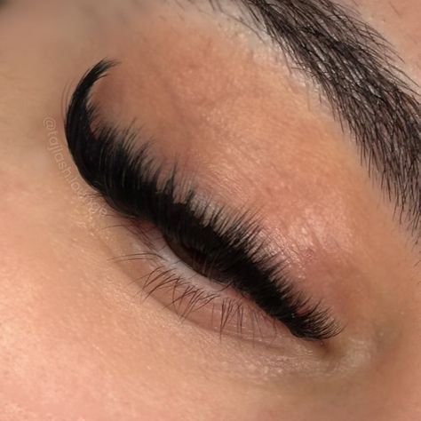 Your next lash inspo pic ✨💫 Set Details: → ‘Baddie’ Set → Extreme Cat Eye Style Book your luxury lashes today, link in bio 🔗 #lashes #lashextensions #lashartist #rousehilllashes Doll Eye Lash Set, Lash Map, Lash Lounge, Cat Eye Lashes, Cat Eye Lash, Pretty Lashes, Luxury Lashes, Eye Lashes, Lash Artist