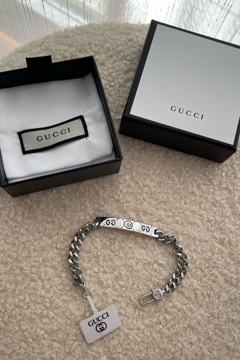 Gucci Bracelets Men, Luxury Birthday Gifts Men, Expensive Gifts For Him, Mens Jewelry Aesthetic, Expensive Gifts For Men, Luxury Birthday Gifts, Gucci Bracelet, Mens Designer Jewelry, Luxury Gifts For Men