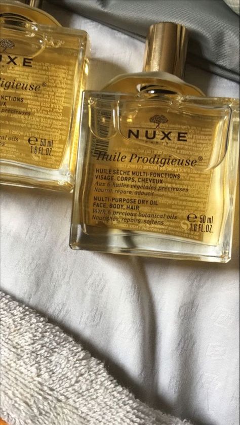 Nuxe Body Oil, Nuxe Oil, Aveeno Skin Relief, Perfume Collection Fragrance, Basic Skin Care Routine, Personal Grooming, Chanel Perfume, Skin Food, Cosmetic Packaging