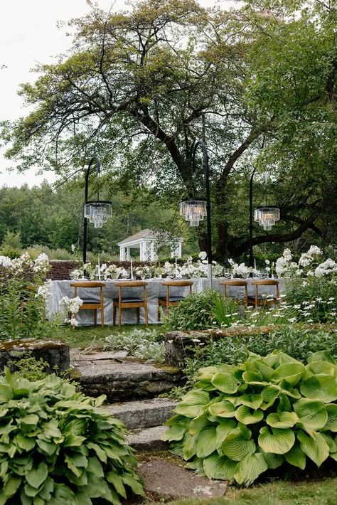 Outdoor Wedding New England, Small Estate Wedding, Wedding Reception Venues Outdoor, New England Micro Wedding, New Hampshire Wedding Venues, New England Elopement, East Coast Wedding Venues, Small House Wedding, Wedding Venues New England