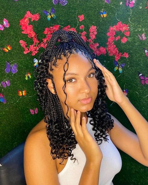 Shoulder Length Knotless Box Braids, Passion Twists, Short Box Braids Hairstyles, Classy Hairstyles, Short Box Braids, Big Box Braids Hairstyles, Goddess Braids Hairstyles, African Hair Braiding Styles, Box Braids Hairstyles For Black Women