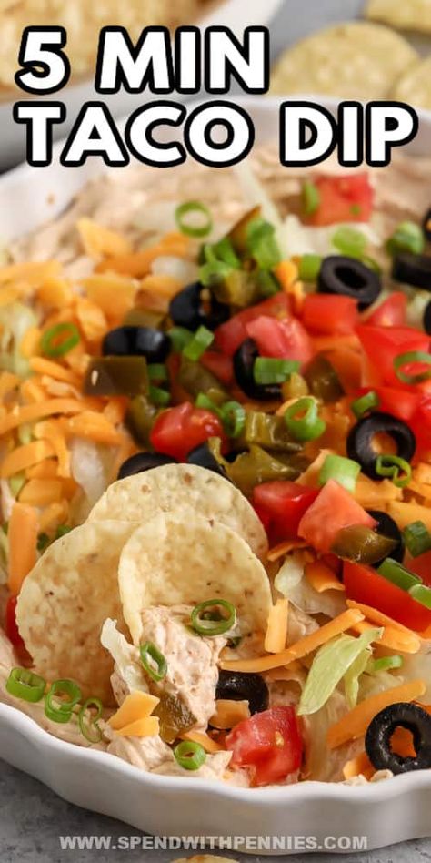 Classic Taco Dip, Quick Party Appetizers, Taco Appetizers, Taco Dip Easy, Taco Dip Recipe, Layered Taco Dip, Taco Toppings, Delicious Dips Recipes, Taco Dip