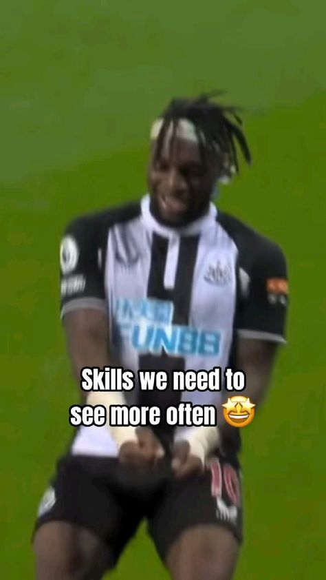 Soccer Funny Pictures, Respect Football, Fifa Funny, Funny Soccer Pictures, Football Comedy, Football Funny Moments, Soccer Jokes, Funny Football Videos, Soccer Videos