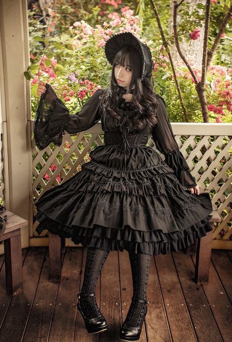 Egl Fashion Gothic, Dollette Dress, Dresses Cosplay, Estilo Harajuku, Lolita Outfits, Alt Fashion, Gothic Dress, J Fashion, Gothic Outfits