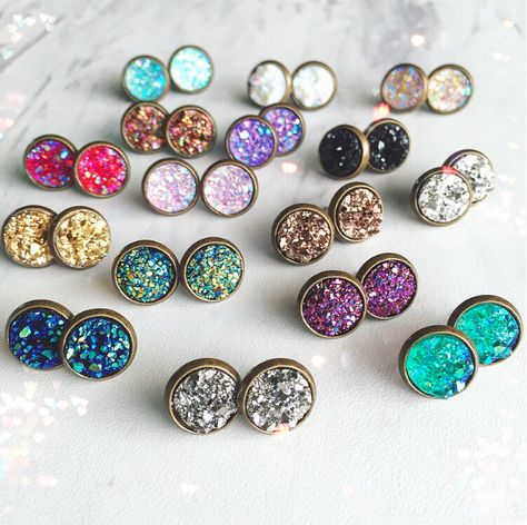 Glitter Resin Earrings Diy, Uv Resin Stud Earrings Diy, Epoxy Stud Earrings Diy, Resin Studs Earrings, Multicolor Resin Earrings, Epoxy Stud Earrings, Must Have Jewelry, Red Gemstone Jewelry, Earrings Stones