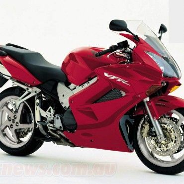 Honda Motorcycles, Honda Vfr 800, Honda Motorbikes, Best Motorbike, Honda Vfr, Touring Motorcycles, Moto Honda, Custom Motorcycle Helmets, Honda Bikes