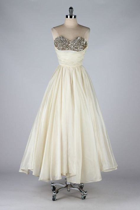 Dress Emma Domb, 1950s Mill Street Vintage Emma Domb, Vintage Fashion 1950s, Dress Lining, Vintage 1950s Dress, Fifties Fashion, Sequins Dress, Fashion 1950s, Vintage 1950s Dresses, Vintage Gowns