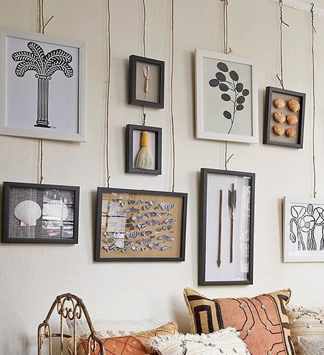 Easy DIY Hanging Wall Art Idea | No Nails Required... http://www.completely-coastal.com/2017/02/easy-hanging-art-idea-with-rope.html Install a ledge/molding and hang your art from a rope! Picture Rail Ideas, Hanging Pictures On The Wall, Picture Rail Molding, Picture Rails, Pictures On Wall, Gallery Wall Layout, Picture Rail, Hanging Ideas, How To Hang