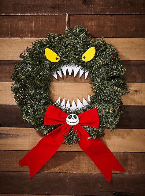 Nightmare Before Christmas Mayor, Nightmare Before Christmas Wreath, Nightmare Before Christmas Tree, Monster Wreath, Halloween Decor Diy, Scary Christmas, Nightmare Before Christmas Decorations, Nightmare Before Christmas Halloween, Adornos Halloween