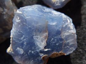 Lake Blue Color, Gemstones And Crystals, Rocks And Fossils, Chalcedony Stone, Spiritual Crystals, Alternative Healing, Minerals And Gemstones, Red Agate, Crystal Grid