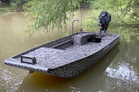 Lowco – Low Country Boats | Custom Duck Boats built in the heart of SC – Low Country Boats Bay Boat, Mud Boats, Trolling Motor Mount, Duck Hunting Boat, Boat Upgrades, John Boats, Duck Blind, Duck Boat, Bay Boats