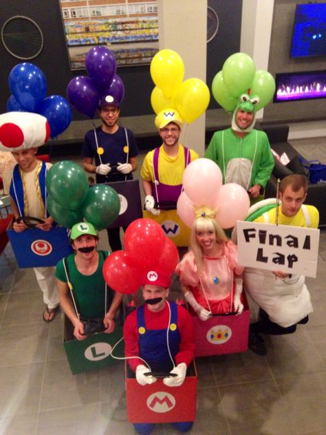 Mario Kart for Halloween Mario Cart Parade Float, Disfraz Mario Kart, Mario Cart Charters Costumes, Mario Kart Halloween Costume Group, Mario Cart Halloween Costumes, Mario Kart Decorations, Mario Party Costume, Mario Character Costumes, Nintendo Halloween