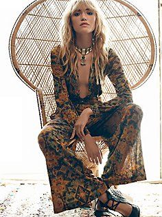 Look Hippie Chic, Hippie Rock, Look Boho Chic, Estilo Hippy, Fashion 70s, Mode Hippie, 70s Inspired Fashion, Estilo Hippie, Winter Fashion Outfits Casual