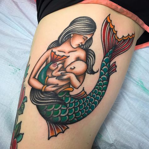 Skull Thigh Tattoos, Tattoo Mermaid, Abstract Skull, Instagram Amsterdam, Tattoo Artwork, Mermaid Tattoo, Mermaid Tattoos, Phoenix Tattoo, American Traditional Tattoo