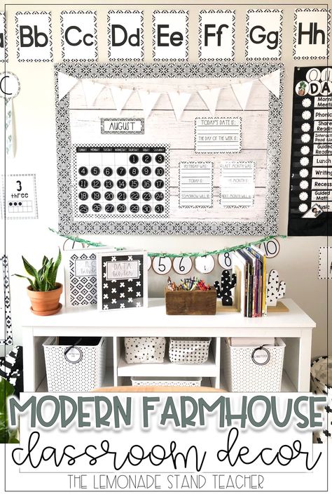 Looking for the perfect classroom decor theme? Check out this simple, modern farmhouse decor resource, perfect for elementary, middle, or even high school classrooms! Click the picture to see all the pieces included! #classroomdecor #modernclassroom #farmhouseclassroomdecor Farmhouse Classroom Decor Elementary, Modern Farmhouse Bulletin Board, Classroom Decor Blue, Black And White Classroom Theme, Boho Farmhouse Classroom, Classroom Themes Elementary, Classroom Decor Farmhouse, Modern Farmhouse Classroom Decor, Modern Farmhouse Classroom