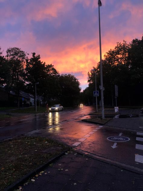 Sun After Rain Aesthetic, After Rain Aesthetic, Sun After Rain, Sunset After Rain, Calm Images, Suburban Aesthetic, Calming Photos, Nature Rain, Rainy City