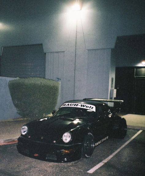 Street Racing Cars Aesthetic, Street Racing Aesthetic, 90s Cars, Porsche Aesthetic, To Fast To Furious, Rauh Welt, Porsche Car, Porsche Classic, Best Jdm Cars