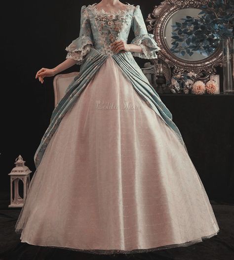 Princess Outfits Medieval, Old Ball Gowns, French Gown, 15th Century Dress, Little Women Dresses, 15th Century Fashion, Victorian Dress Gown, 1800s Dresses, 19th Century Dress