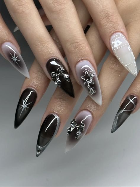 Hippie Nails, Airbrush Nails, Gothic Nails, Goth Nails, Edgy Nails, Grunge Nails, Nail Box, Nail Ring, Nail Length