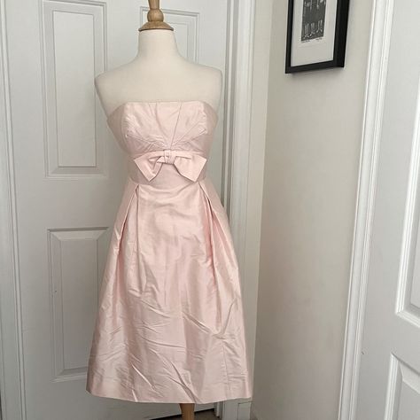 60s Formal Dress, Elegant Neutral Wedding, 60s Prom Dress, 50s Prom Dresses, 80s Clothes, 20th Bday, 60s Cocktail Dress, Hoco Inspo, Visual Archive