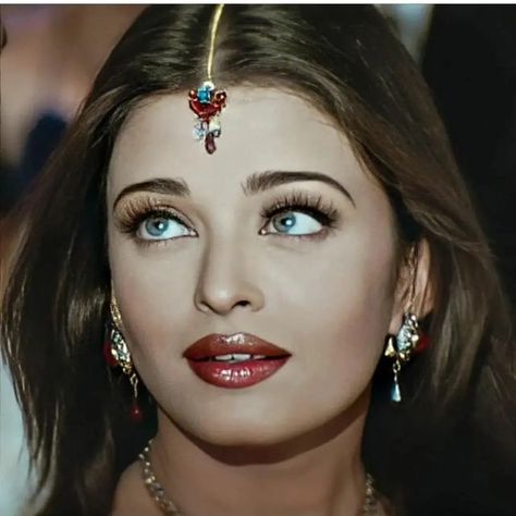 Dil Ka Rishta, Aishwarya Rai, Adriana Lima, Beauty Queens, Septum Ring, A Photo, Hair Cuts, Nose Ring, On Instagram