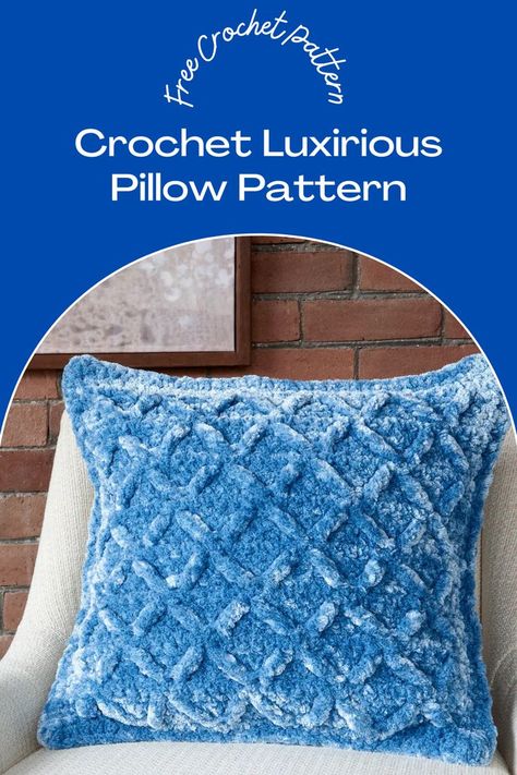 Bernat Velvet Patterns, Chenille Yarn Crochet Pillow, Velvet Yarn Crochet Pillow, Crochet Pattern Velvet Yarn, Crochet Throw Pillow Free Pattern, Crochet Pillow Cover Chunky Yarn, Velvet Wool Crochet, Free Crochet Pillows, Amigurumi Pillow Free Pattern