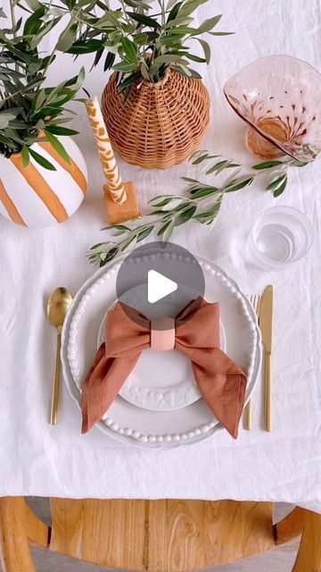 How To Fold Napkins With Ring, Bow Napkin Folding, Simple Napkin Folding, Ribbon Napkin Rings, Napkin Ring Folding, Napkin Bow, Ribbon Folding, Easy Napkin Folding, Make Bows