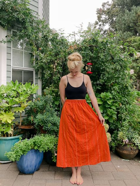 Elastic Waist Midi Skirt, Simple A Line Skirt Pattern, Skirt From Tablecloth, Simple Skirt Pattern Free, Diy Gathered Skirt, Simple Skirt Sewing Pattern, Easy Sewing Skirt, Diy Long Skirt, Dressing Professional