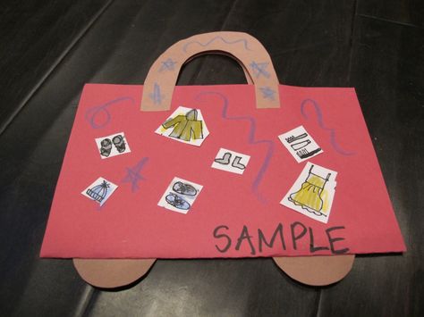 suitcase preschool craft - Google Search Around The World Crafts For Kids, Preschool Travel, Around The World Theme, Travel Crafts, Summer Preschool, Daycare Crafts, Craft Activity, World Crafts, Camping Crafts