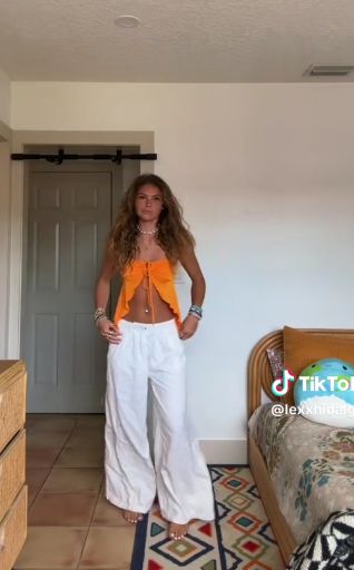 Hawaii Inspo Outfits, Lexi Hidalgo Outfits Aesthetic, Lexi Hadigalo, Lexi Hidalgo House, Lexi Hildago Outfits, Lexi Hidalgo Outfits, Beachy Clothes, Lexi Hidalgo, Boho Fits