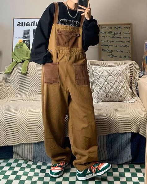 Oversized Overalls, Brown Overalls, Baggy Overalls, Overalls Casual, Fashion Japanese, Overalls Men, Overalls Outfit, 가을 패션, Denim Overalls