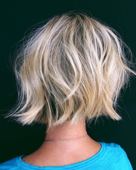 Short Hairstyles for Thick Hair, Women Short Haircut Ideas 2019 Choppy Bobs, Blonde Balayage Bob, Ideas Haircut, Balayage Bob, Messy Bob Hairstyles, Short Hairstyles Fine, Haircut Blonde, Blond Balayage, Blonde Short