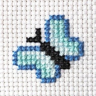 Tiny Butterfly Cross Stitch, Butterfly Cross Stitch Pattern Simple, Mini Butterfly Cross Stitch Pattern, Cross Stitch Tiny Pattern, Small Counted Cross Stitch Patterns Free, Small Butterfly Cross Stitch Pattern, Cross Stitch Patterns Butterfly, Micro Cross Stitch Pattern, Cute Cross Stitch Ideas