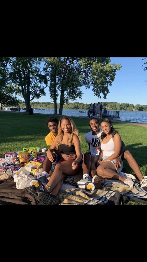 Double Date Pictures Black, Cute Double Date Pictures, Double Date Black Couples, Triple Date Couple, Double Date Picnic, Double Date Pictures, Double Date Aesthetic, Double Dates Aesthetic, Double Date Ideas