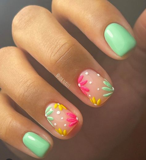 Her Nails, Cute Gel Nails, Nails 2023, Short Acrylic Nails Designs, Pink Nail, Short Nail Designs, Dipped Nails, Floral Nails, Chic Nails