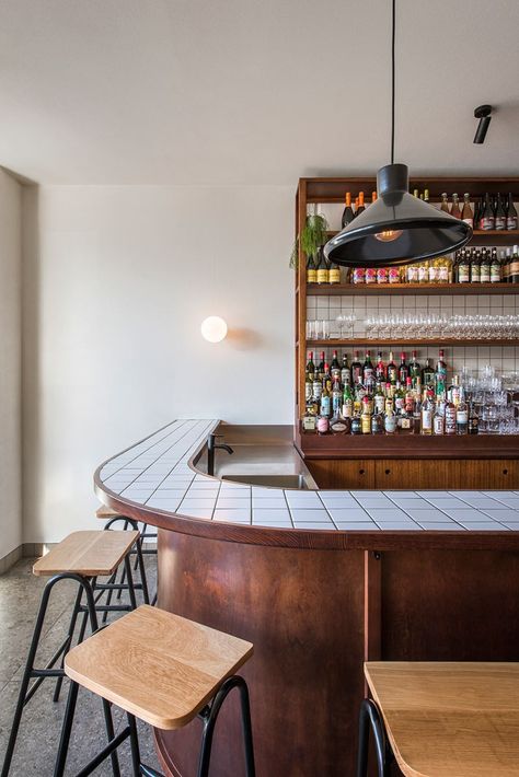 Bar Face Ideas, Home Bar Build, Small Tapas Bar Design, Small Bar Interior, Small Bar Interior Design, Wood Bar Design, Bar Concept Design, Bar Back Design, Simple Bar Design