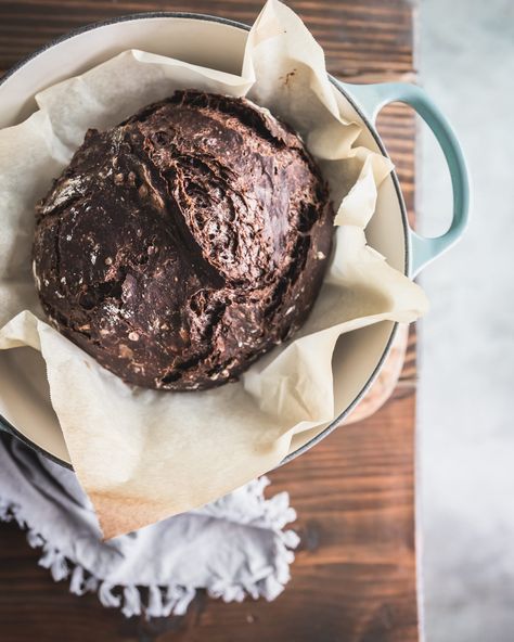 No Knead Bread - Cosette's Kitchen Dutch Oven Bread, Knead Bread Recipe, Artisan Bread Recipes, Knead Bread, Cranberry Bread, Cooking Bread, Chocolate Bread, Dutch Oven Recipes, No Knead Bread