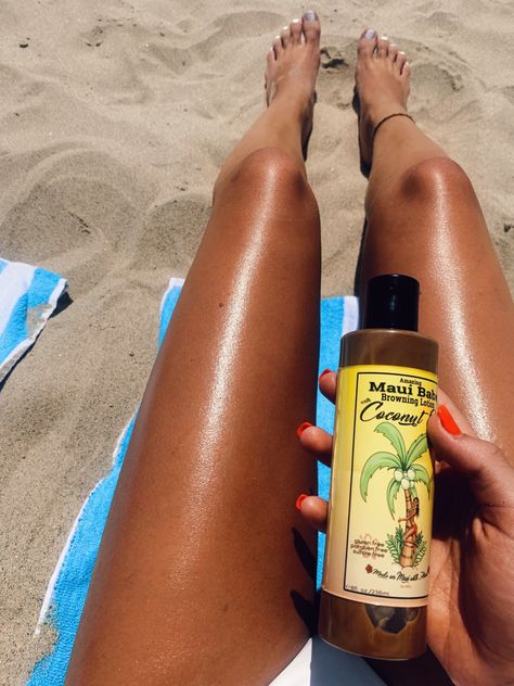 Tan Goals, Summer Bag Essentials, Tan Girl, Tanning Routine, Summer Prep, Summer Hacks, Turning 20, Sun Tan Oil, Sun Tanning