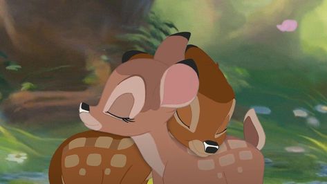 Disney Movie Couples, Bambi And Feline, Bambi And Thumper, Bambi Disney, Nostalgia Art, Disney Icons, Septième Art, Disney Animals, Old Disney