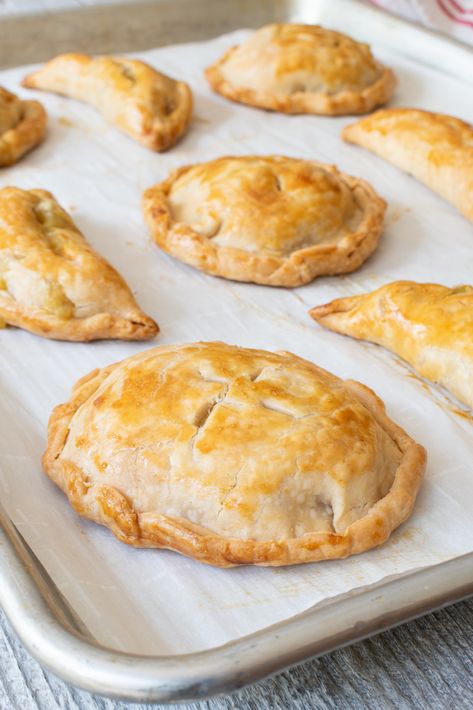 Chicken Pot Pie Empanadas, Best Pot Pie Crust, Hand Held Pot Pies, Hand Chicken Pot Pies, Chicken Pot Pie Turnovers, Chicken Pot Hand Pies, British Hand Pies, Dinner Hand Pies, Hand Pie Recipes Savory