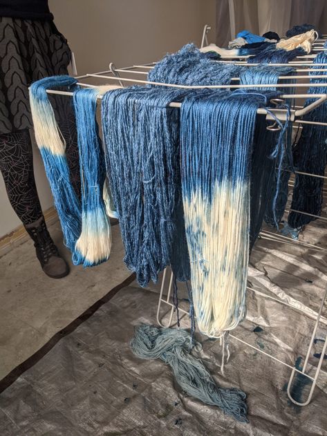 Painted Textiles, Indigo Dye Techniques, Dye Yarn, Green To Blue, Knitting Blogs, Indigo Fabric, Dyeing Techniques, Knit Picks, Indigo Dye