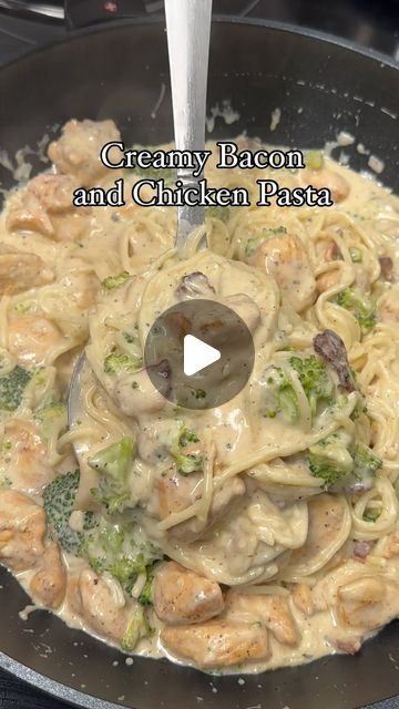 LaKisha Cooks 4u 🧑🏽‍🍳🤤 on Instagram: "Creamy Chicken and Bacon Pasta 🧑🏽‍🍳🔥Click link in bio for full recipe‼️ • Grilled chicken and Bacon pasta is a delicious and popular dish that combines tender grilled chicken with a creamy white sauce! #alfredo #alfresco #pasta #pastalover #creamy #creamypasta #italian #whitesaucepasta #explorepage #italianfood #italianpasta #réel #reelsvideo #exploremore #reelsofinstagram #comfortfood #pastarecipe #foodinstagram #foodie #instareels #cheesypasta #creamysauce #foodies #reelsexplore #grilledchicken #chicken #recipes #pastafresca #instafood #instafoodgram" Grilled Chicken With Pasta, White Sauce Chicken Pasta, Chicken White Sauce Pasta, Creamy Chicken Alfredo Recipe, Chicken Alfredo Pasta Recipes, White Sauce Pasta Recipes, Alfredo Chicken Pasta, Creamy Chicken And Bacon Pasta, Bacon Alfredo Pasta