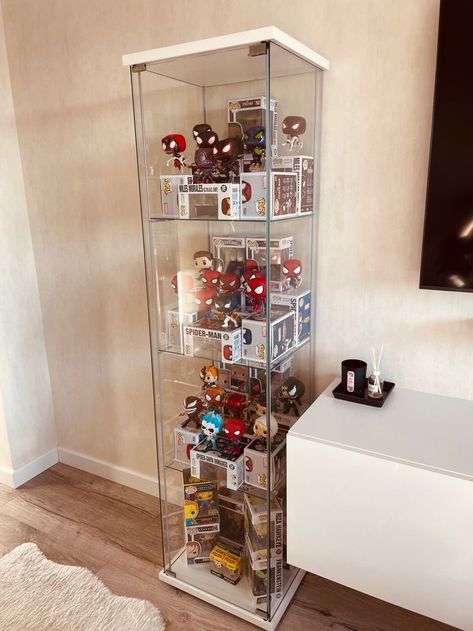 Funko Pop Bedroom Decor, Marvel Display Ideas, Funko Pop Display Ideas Living Rooms, Room Inspo Funko Pop, Funko Room Decor, Pop Heads Display, Funky Pop Collection, Pop Figures Display Shelves, Funko Pop Display Ideas Ikea