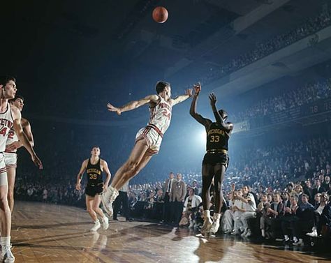 Fifty Years Ago With Neil Leifer | Sports Illustrated Neil Leifer, Forbes Field, Michigan Basketball, Canadian Horse, Johnny Unitas, Nfl Championships, Baltimore Colts, Willie Mays, Vintage Basketball