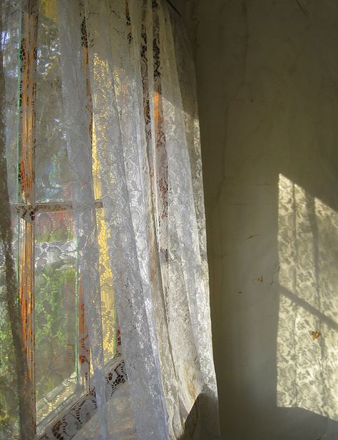 Album Aesthetic, The Curtains, Sun Is Shining, Linens And Lace, Lace Curtains, Window View, Through The Window, The Room, Window Sill