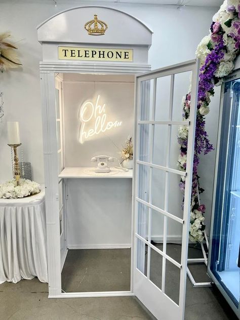 Wedding Welcome Boards, Tropical Photo, Audio Guest Book, Wedding Welcome Board, Vintage Phone, Phone Box, Vintage Phones, Phone Booth, Photo Booths