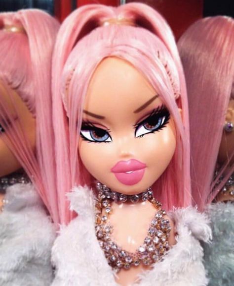 i mean i guess i.....i did that Bratz Doll Makeup, Black Bratz Doll, Bratz Doll Outfits, Brat Doll, Bratz Girls, Doll Aesthetic, Baby Pink Aesthetic, Doll Makeup, Funny Phone Wallpaper