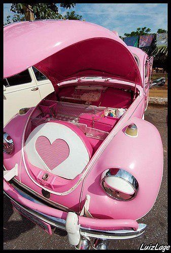 I would love this car! Pink Beetle, Barbie Beach, Vw Sedan, Tout Rose, Glitter Rosa, Girly Car, Vw Vintage, Old Pink, I Believe In Pink