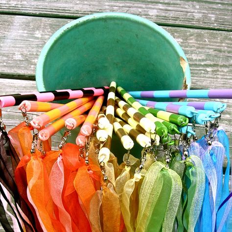 Hacks Ikea, Wiccan Crafts, Pagan Crafts, Ribbon Wands, Toddler Birthday Party, Rainbow Ribbon, Witchy Crafts, Fairy Wands, Kids Exploring