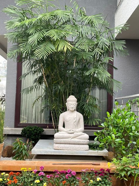 Buddha Placement in Garden 5 Buddha Statue In Garden, Staircase Wall Designs, Sit Out Design, Zen Terrace, Outdoor Buddha Garden, Buddha Head Decor, Statue In Garden, Buddha Terrarium, Garden Boundary